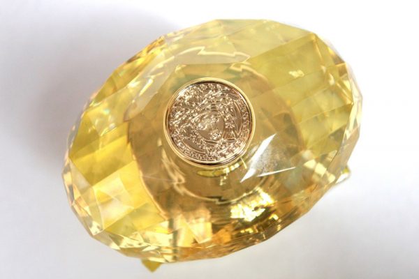 Versace Yellow Diamond Pour Femme – viên kim cương vàng thời thượng